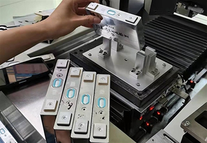 动力电池成品焊接后CCD检测  